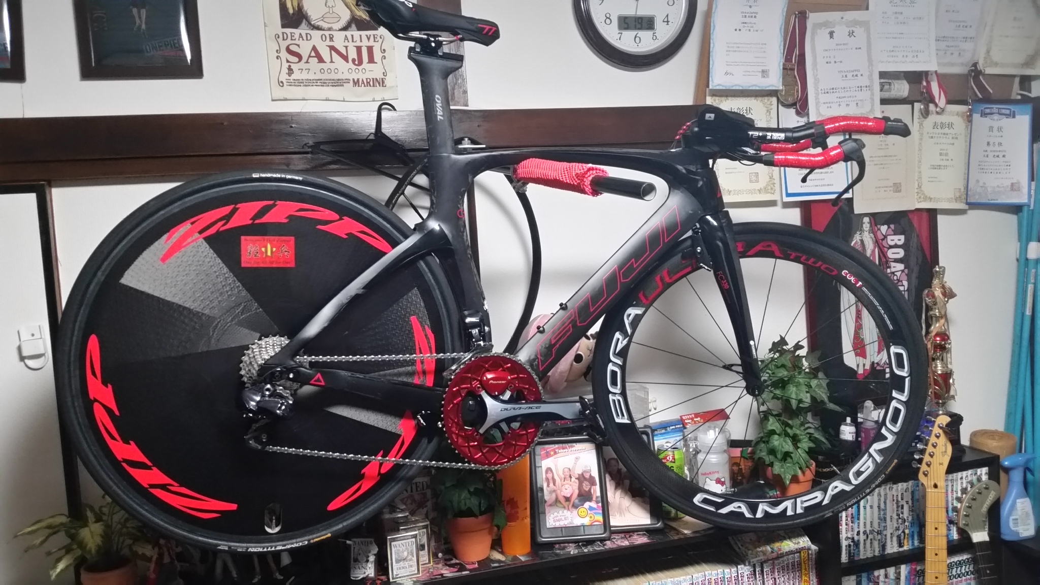 ロードバイク関係ねぇ話し！オヤジはギャンブル狂いの酒乱、兄はヒモ、弟は引きこもり、娘は留学。